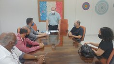Reitor Josealdo Tonholo dá posse a Arnóbio Cavalcanti Filho como novo pró-reitor de Gestão Institucional