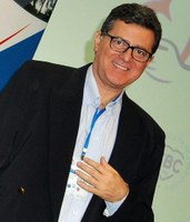 HU adequou estrutura física e de pessoal para atender pacientes durante pandemia