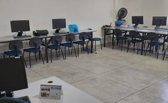 Outro Laboratório de Informática