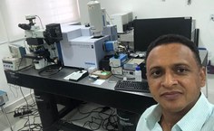 Diretor do IF mostra estação de trabalho selecionada pela chamada SOS Equipamentos