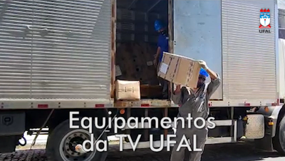 Equipamentos para instalação da torre de transmissão da TV Ufal