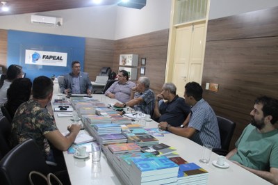 Representantes da Edufal, do Cesmac, Uneal, Imprensa Oficial e Fapeal discutem sobre a Reia