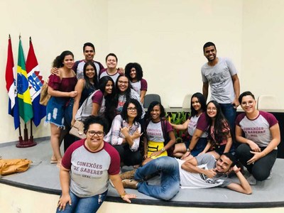 Ao longo dos anos, mais de 1500 alunos do Conexões de Saberes foram aprovados em Universidades Ao longo dos anos, mais de 1500 alunos do Conexões de Saberes foram aprovados em Universidades