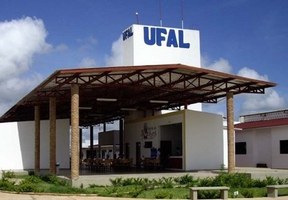 Campus Arapiraca faz campanha para ajudar desabrigados de Santana