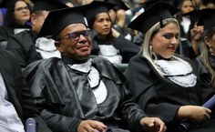 Clécio Lopes da Silva se graduou em História