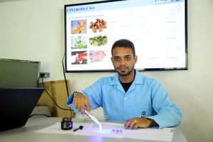 Estudo na Ufal cria resina enriquecida com própolis para restauração dentária