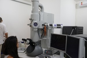 Ufal  conquista laboratório com Microscópio para pesquisa sobre Nanotecnologia