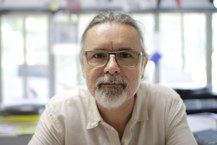 Professor Mário Meneghetti, do Instituto de Química e Biotecnologia