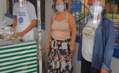 Equipes da Nutrição realizam entrega de doações