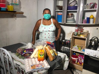 Famílias em vulnerabilidade social receberam alimentos