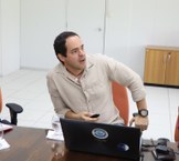 Professor Emerson Soares, coordenador dos projetos