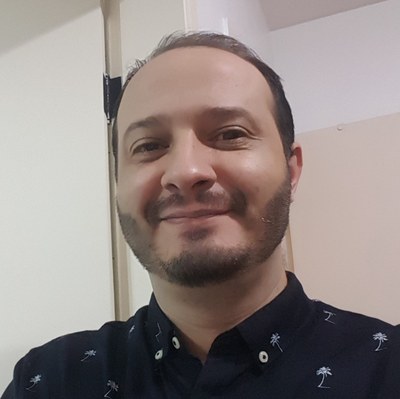 Professor Lucas Anhezini, do Instituto de Ciências Biológicas e da Saúde