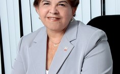 Reitora honorária Ana Dayse Dorea