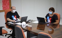 Tonholo e Eliane durante a live com os reitores honorários