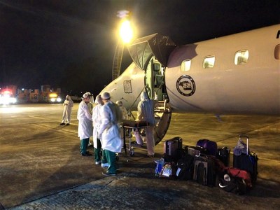 Chegada dos pacientes que foram recebidos pelas equipes do HU