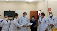 Hospital Universitário inicia vacinação de funcionários contra covid-19
