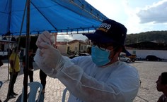 Testagem da população (Foto Rose Ferreira)