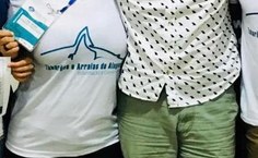 Iza Souza e o professor Claudio Sampaio