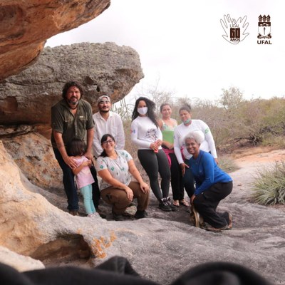 Grupo de pesquisadores da Ufal durante a visita