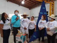Doações também foram realizadas em escolas públicas. Foto: Rose Ferreira