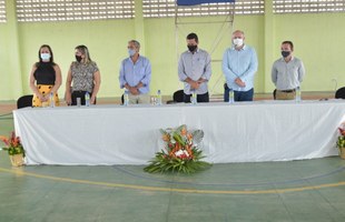 Reitor participa de mesa-redonda sobre educação em Limoeiro de Anadia