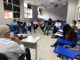 Hospital Universitário discute fortalecimento da pesquisa em saúde