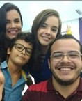 Conceição de Santana com a família