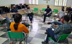 Reunião com professores do curso de Jornalismo