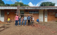 Visita à obra da Farmácia