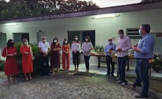 Professor Fábio Guedes parabenizando a empresa