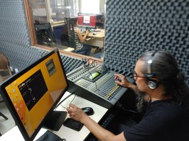 Rádio Ufal completa três anos com programação 24 horas ao vivo pela internet