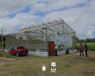 Estufa agroecológica instalada no Ceca, em Rio Largo