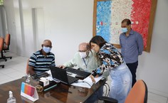 Assinatura do primeiro diploma digital