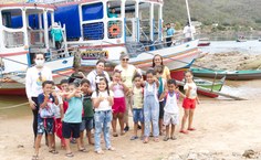 Crianças também visitaram as embarcações e aprenderam sobre o fazer científico