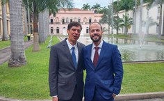 Eduardo com José Carlos Tigre, assessor técnico da Superintendência de Pesquisa e Desenvolvimento Tecnológico da ANP