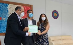 Entrega do diploma de doutorado
