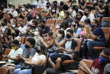 Estudantes atenderam ao chamado e marcaram presença na aula inaugural