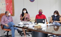 Reunião com representantes da comunidade universitária, surdos e ouvintes