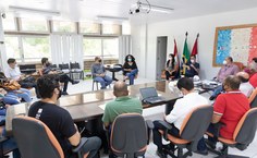 Reunião com representantes da comunidade universitária, surdos e ouvintes