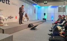 Secretário Tomás durante a palestra de pré-lançamento