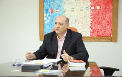 Reitor Josealdo Tonholo