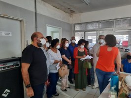 Comissão da Ufal visita escolas para analisar situação dos desabrigados