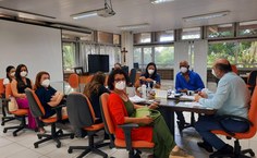 Reunião da comissão com o reitor Josealdo Tonholo