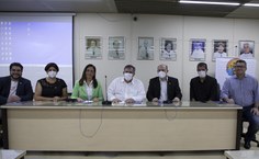 Reunião com o ministro Paulo Alvin na Sala dos Conselhos Superiores da Ufal