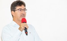 Paulo Faria, diretor de Aquicultura do Ministério da Pesca, representou a secretária Tereza Nelma na oportunidade