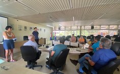 Verônica Mitroi, do Cirad/França, trouxe uma nova perspectiva de trabalho ao abordar as relações da sociedade com a água