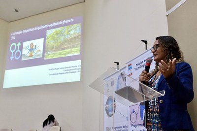 Palestra de abertura abordou o tema da igualdade e equidade de gênero