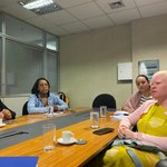 Projeto sobre saúde da pessoa com albinismo é discutido em Brasília