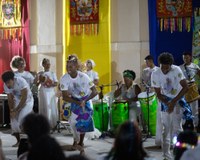 Baile das Esmeraldas lota o pátio do Museu Théo Brandão