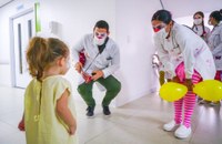 Sorriso de Plantão completa 21 anos de atividades nos hospitais de Maceió
